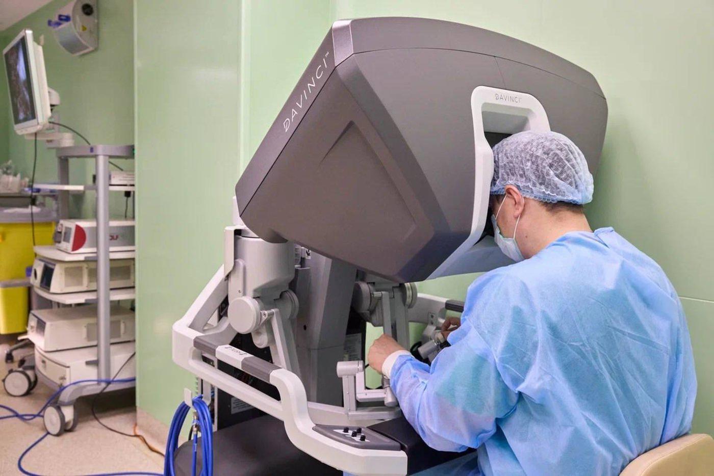 Врачи разных специальностей участвуют в онкооперациях.