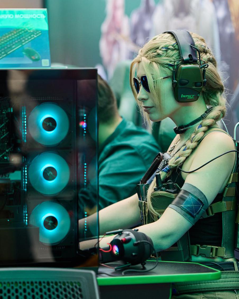 Московские геймеры: сколько часов они проводят за экраном и какие суммы вкладывают в покупку игр