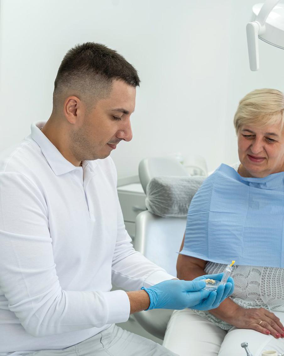 Как сэкономить на лечении зубов: советы эксперта