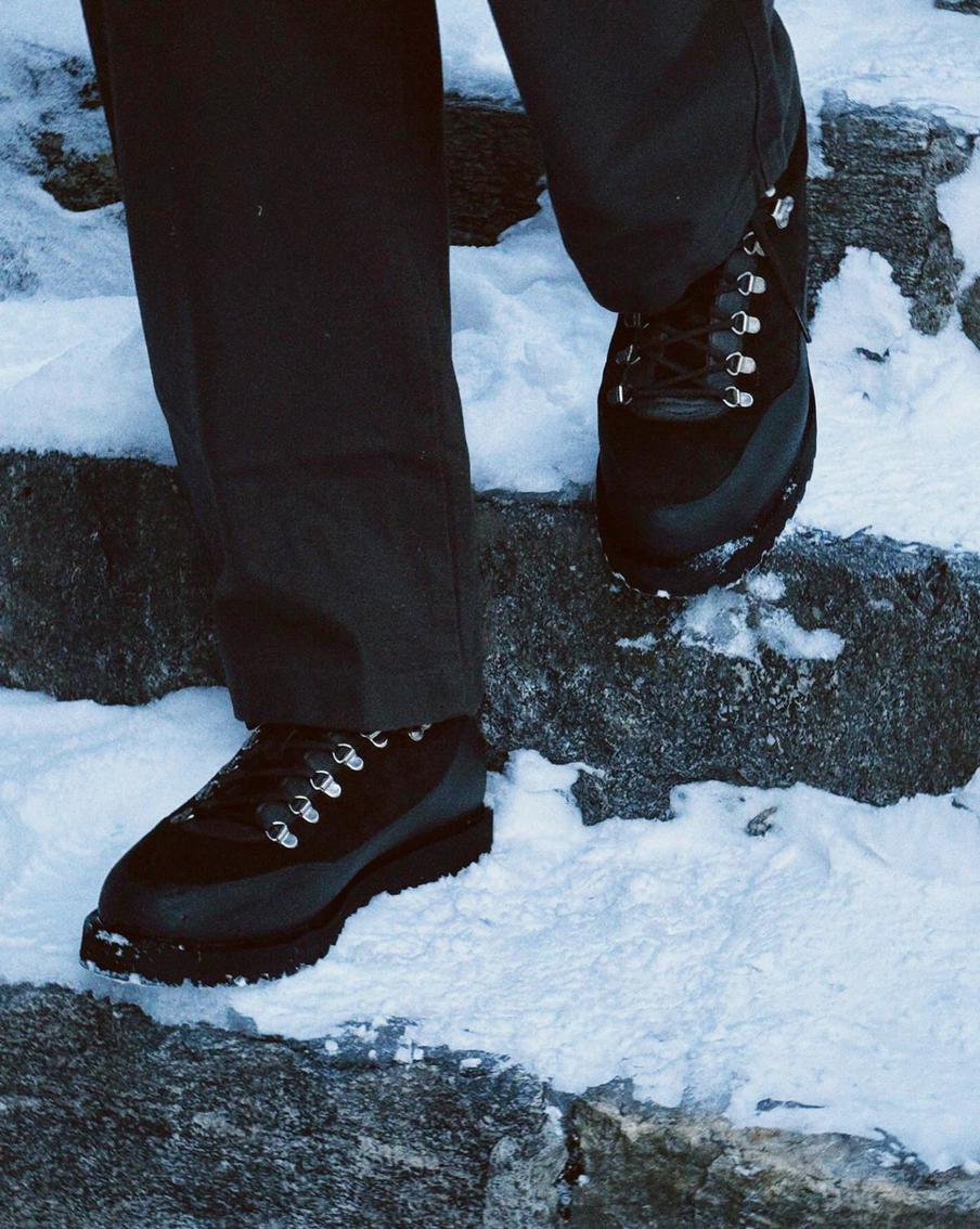 Следите не только за технологиями в обуви, но и за тем, чтобы она не сидела слишком плотно.