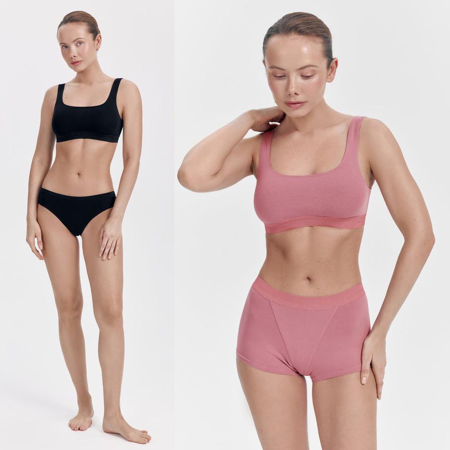 Универсальная палитра в классическом чёрном цвете и пыльно-розовом оттенке делает вещи актуальными в любой сезон.