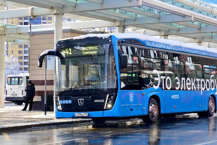 На экспресс-маршруте в Зеленоград проходит тестирование электробуса с технологией ночной зарядки