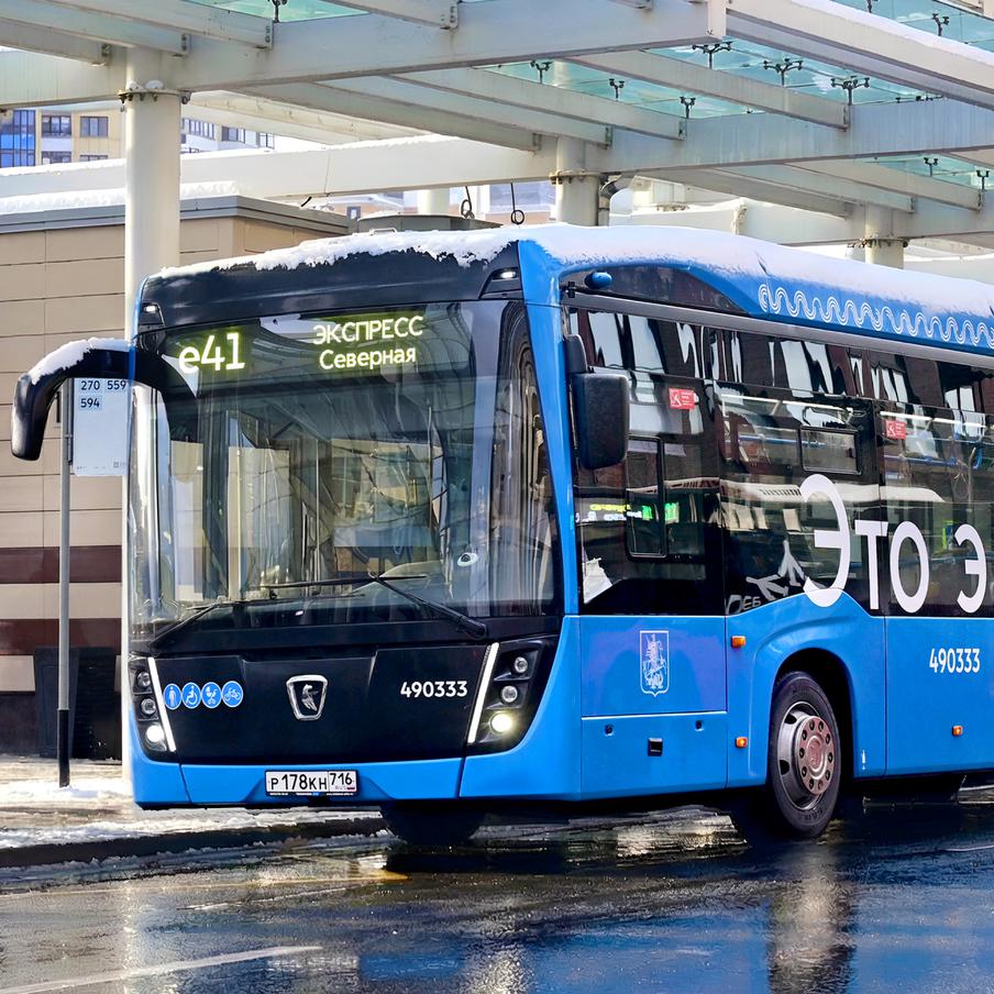 За 3 месяца электробус с технологией ночной зарядки проехал свыше 17 тыс. км. Москва активно совершенствует систему наземного общественного транспорта. Современный и надёжный подвижной состав обеспечивает удобные поездки к станциям метро, МЦД и другим элементам рельсовой инфраструктуры, а также к социальным учреждениям, культурным площадкам, спортивным объектам и популярным городским локациям