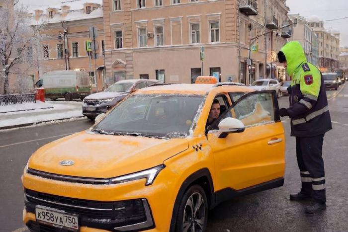 Максим Ликсутов рассказал, что в 2025 году МАДИ изъяла более 2,6 тыс. такси