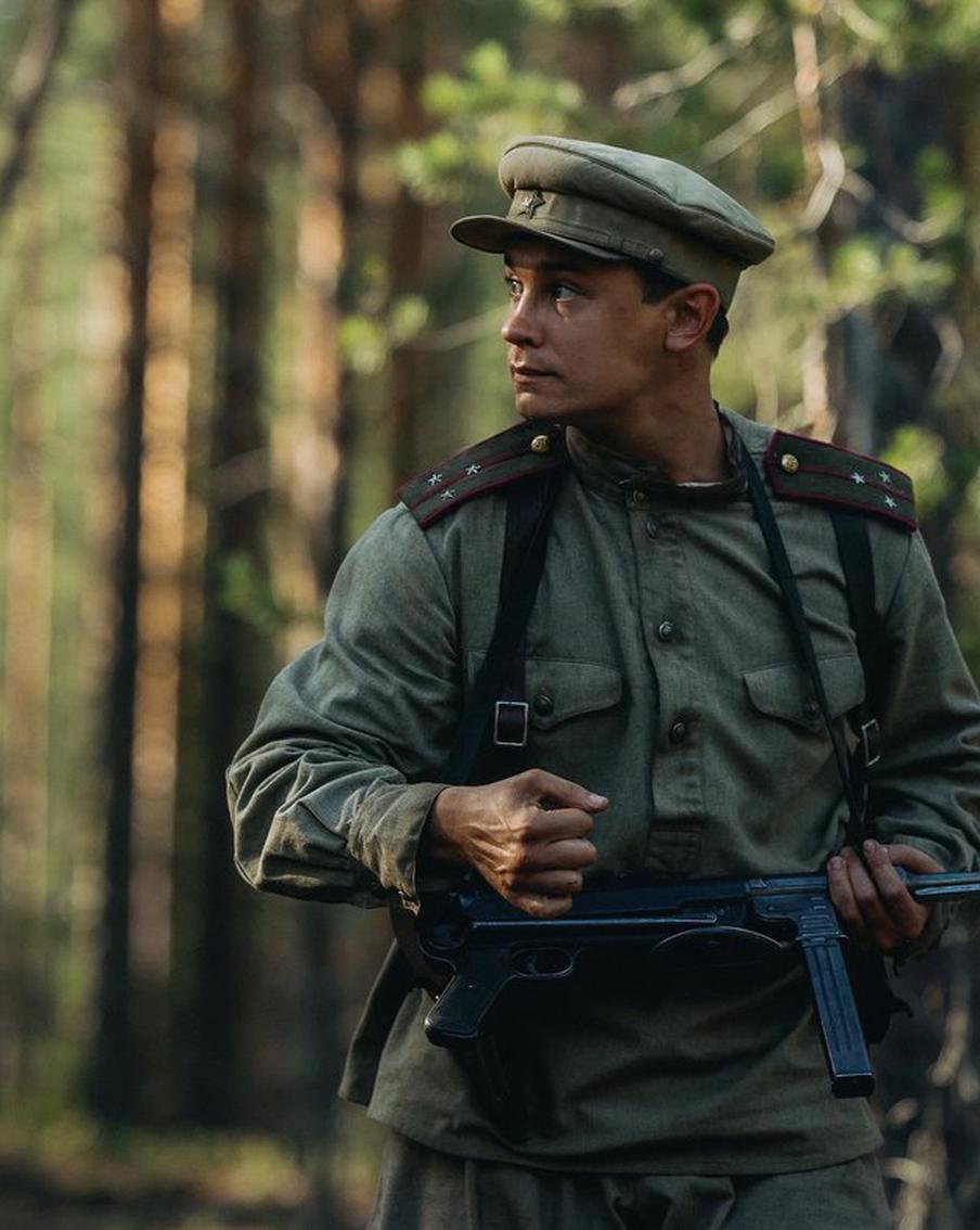 На премии "Золотой орёл" фильм "Август" взял главный приз и награды в нескольких номинациях. Национальная Академия кинематографических искусств и наук России объявила имена тех, кто получил премию "Золотой орёл" за 2025 год