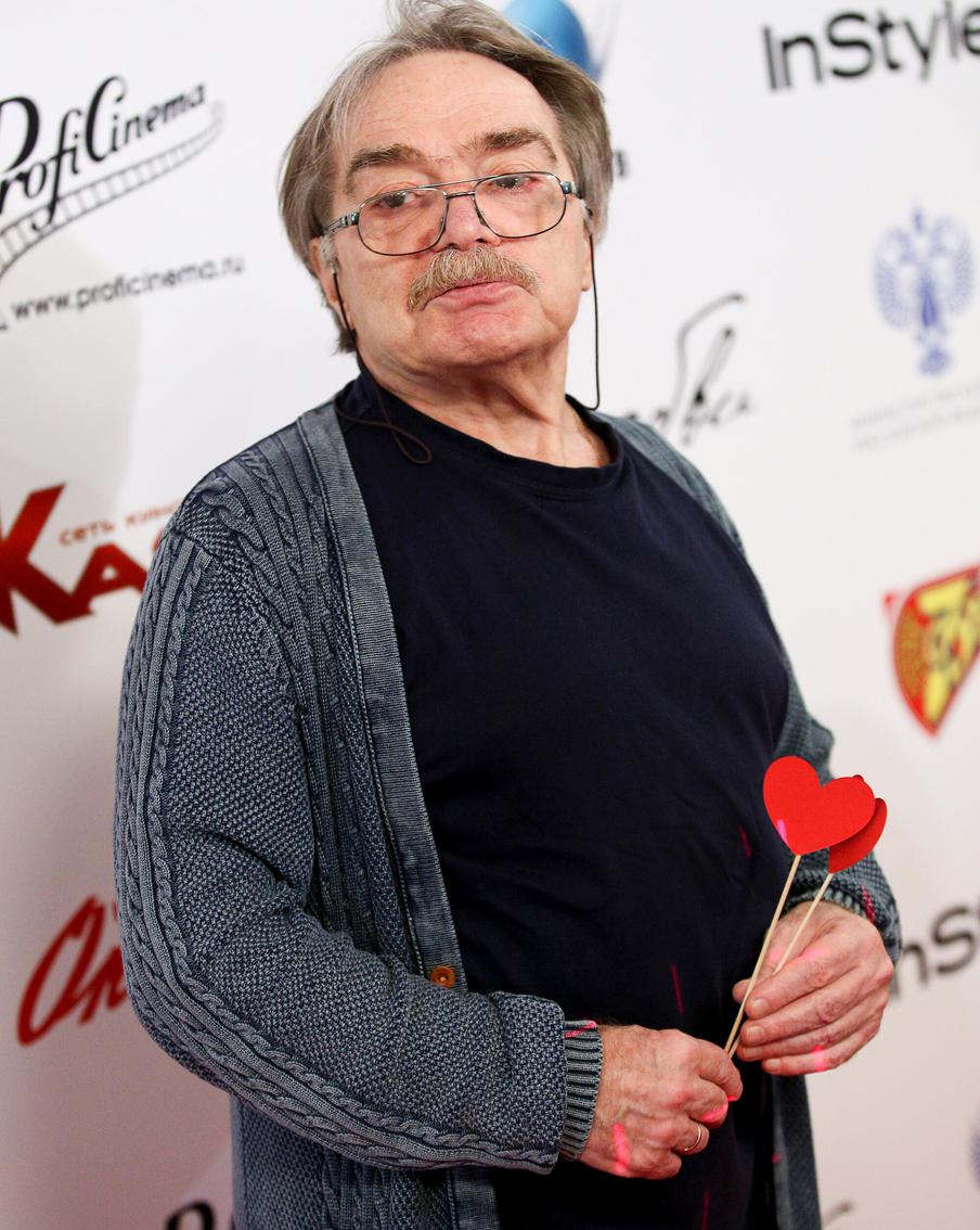 Александр Адабашьян получил "Золотого орла" за вклад в российский кинематограф. Национальная Академия кинематографических искусств и наук России объявляет имена тех, кто получает премию "Золотой орёл" за 2025 год