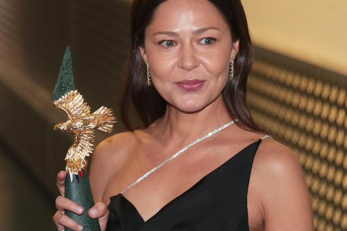 Елена Лядова стала первой на Олимпе: актриса получила "Золотого орла"