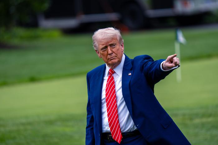 В Саудовской Аравии поддержали намерение Дональда Трампа атаковать Иран на фоне бушующих в стране протестов