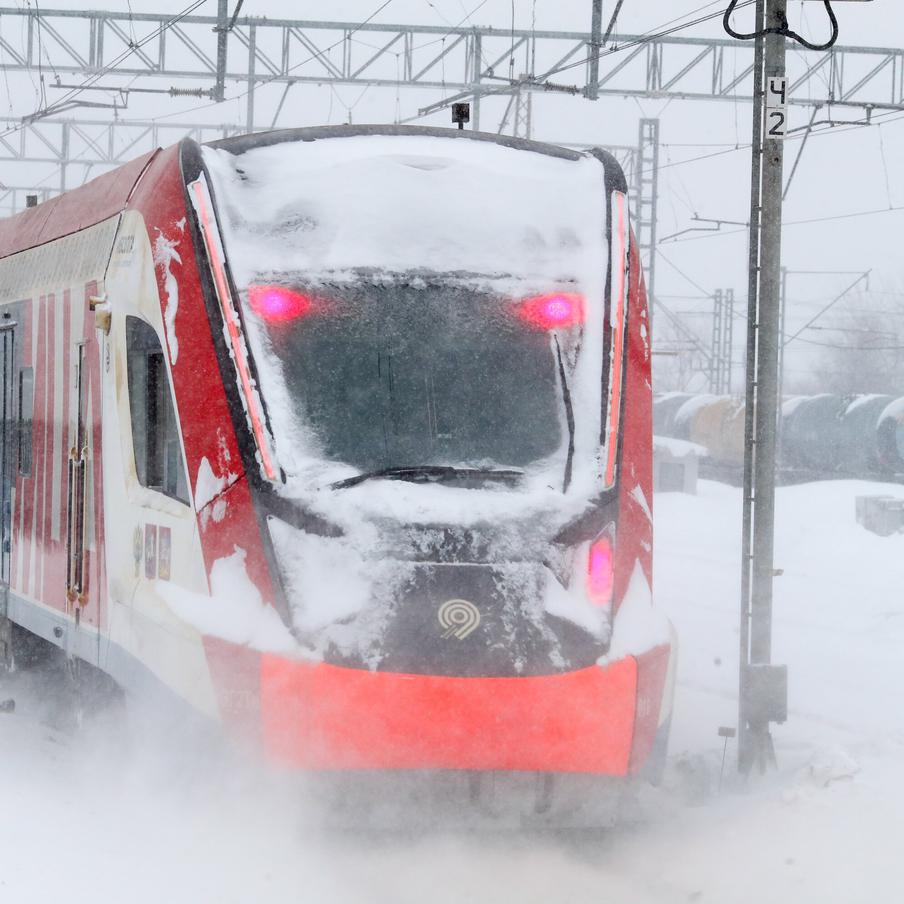В Москве впервые за зиму были зафиксированы 20-градусные морозы прошлой ночью. Синоптики впервые за текущую зиму зафиксировали в столице морозы ниже 20 градусов. Кроме того, в городе был установлен новый рекорд по высоте сугробов в последний день января