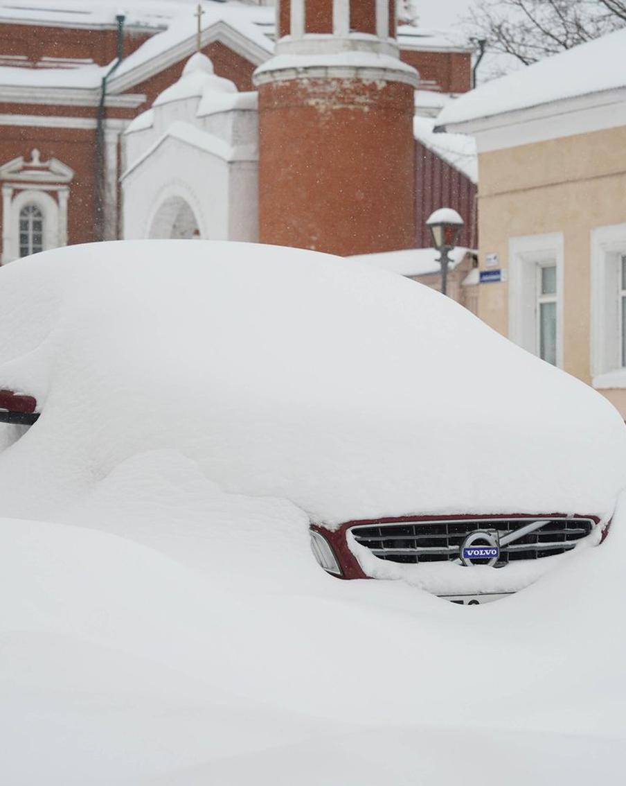 Эвакуаторы "Московского паркинга" бесплатно переместили 69 автомобилей