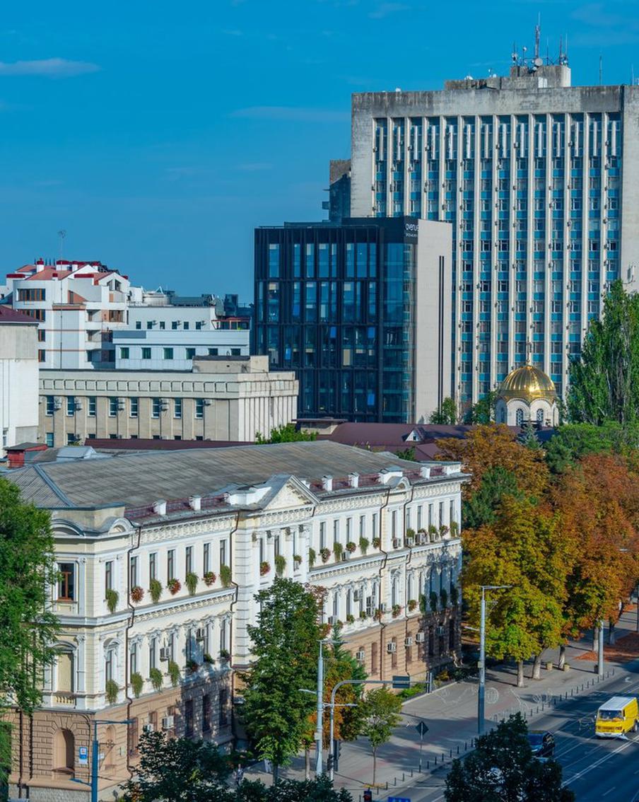 Власти Кишинёва сообщили о масштабном сбое в электроснабжении города. Кишинёвский мэр Ион Чебан объявил о массовом отключении электричества в столице Молдавии. Причиной сбоя могут быть проблемы в украинской системе энергоснабжения