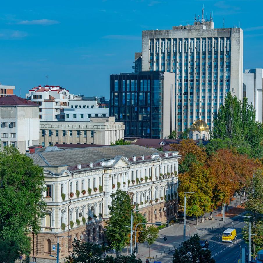 Власти Кишинёва сообщили о масштабном сбое в электроснабжении города. Кишинёвский мэр Ион Чебан объявил о массовом отключении электричества в столице Молдавии. Причиной сбоя могут быть проблемы в украинской системе энергоснабжения