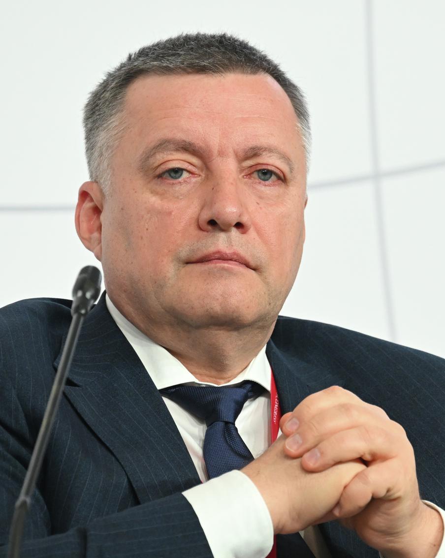 Более 1,3 тысячи человек остались без теплоснабжения в Иркутской области. Губернатор Иркутской области заявил о том, что из-за аварии на сетях теплоснабжения в городе Бодайбо без тепла остались свыше 1,3 тысячи человек