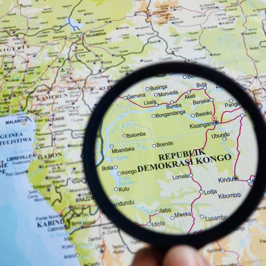 Reuters: более 200 человек погибли в ДР Конго при обрушении колтанового карьера. 31 января агентство Reuters сообщило об обрушении колтанового карьера, произошедшем в восточной части Демократической Республики Конго. По информации советника губернатора провинции Северное Киву, назначенного повстанцами, на данный момент погибло не менее 227 человек