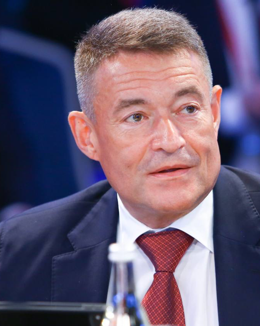 Главный онколог Минздрава России Андрей Каприн рассказал Metro о настоящем и будущем онкомедицины