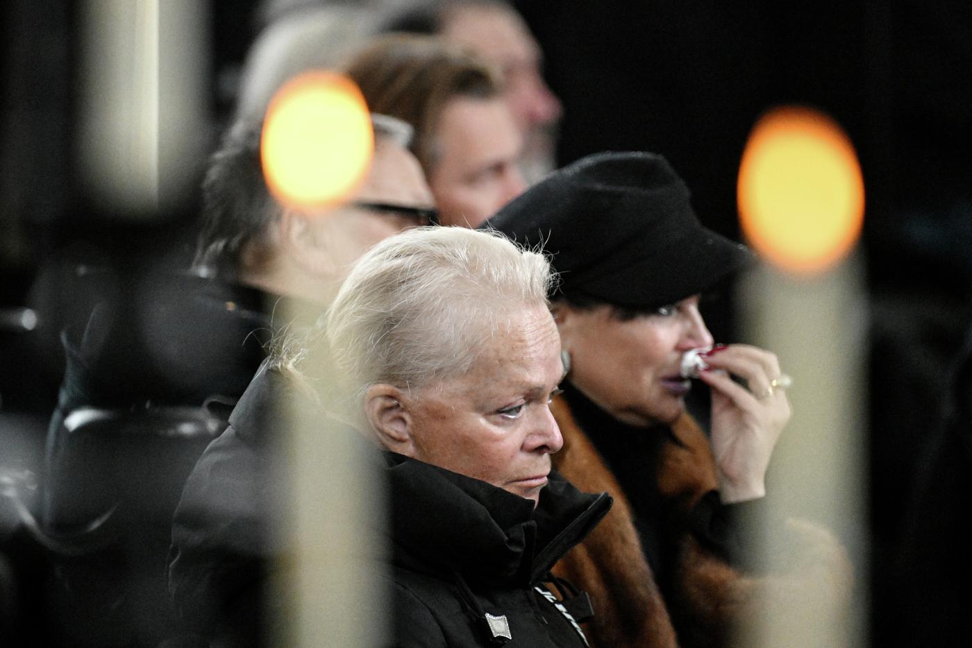 "Нашей девочки нет": большое горе у Ларисы Долиной