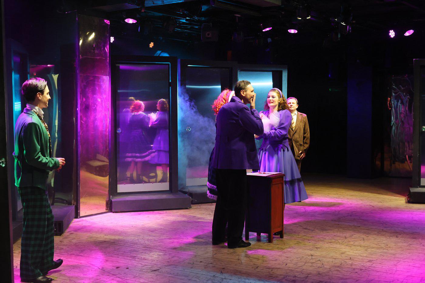 Сцена свадьбы Маргариты Павловны и Саввы Игнатьевича.