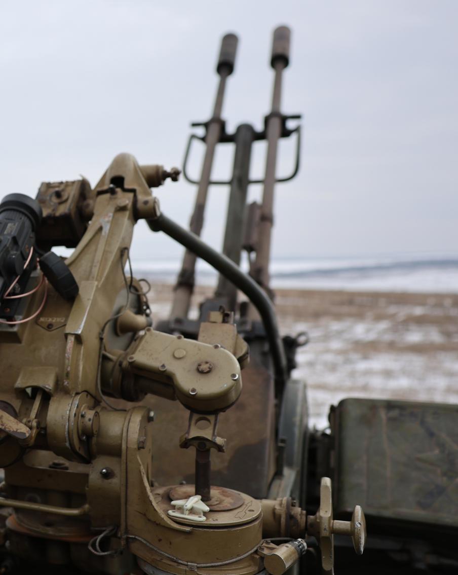 Минобороны: над Россией за ночь сбили 31 дрон. Минобороны РФ информирует о том, что за прошедшую ночь российскими военными был успешно отражён налёт беспилотных летательных аппаратов. Согласно данным Минобороны, за указанный период российские военные сбили и перехватили 31 украинский беспилотник. Наибольшее количество дронов, а именно 22 единицы, было уничтожено над Белгородской областью