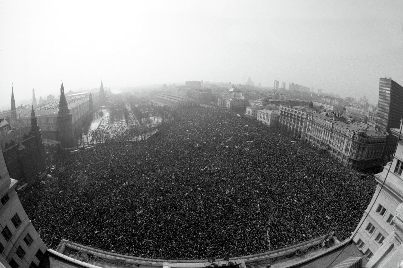 Митинг в поддержку политики Председателя Верховного Совета РСФСР Бориса Николаевича Ельцина, 1990 год
