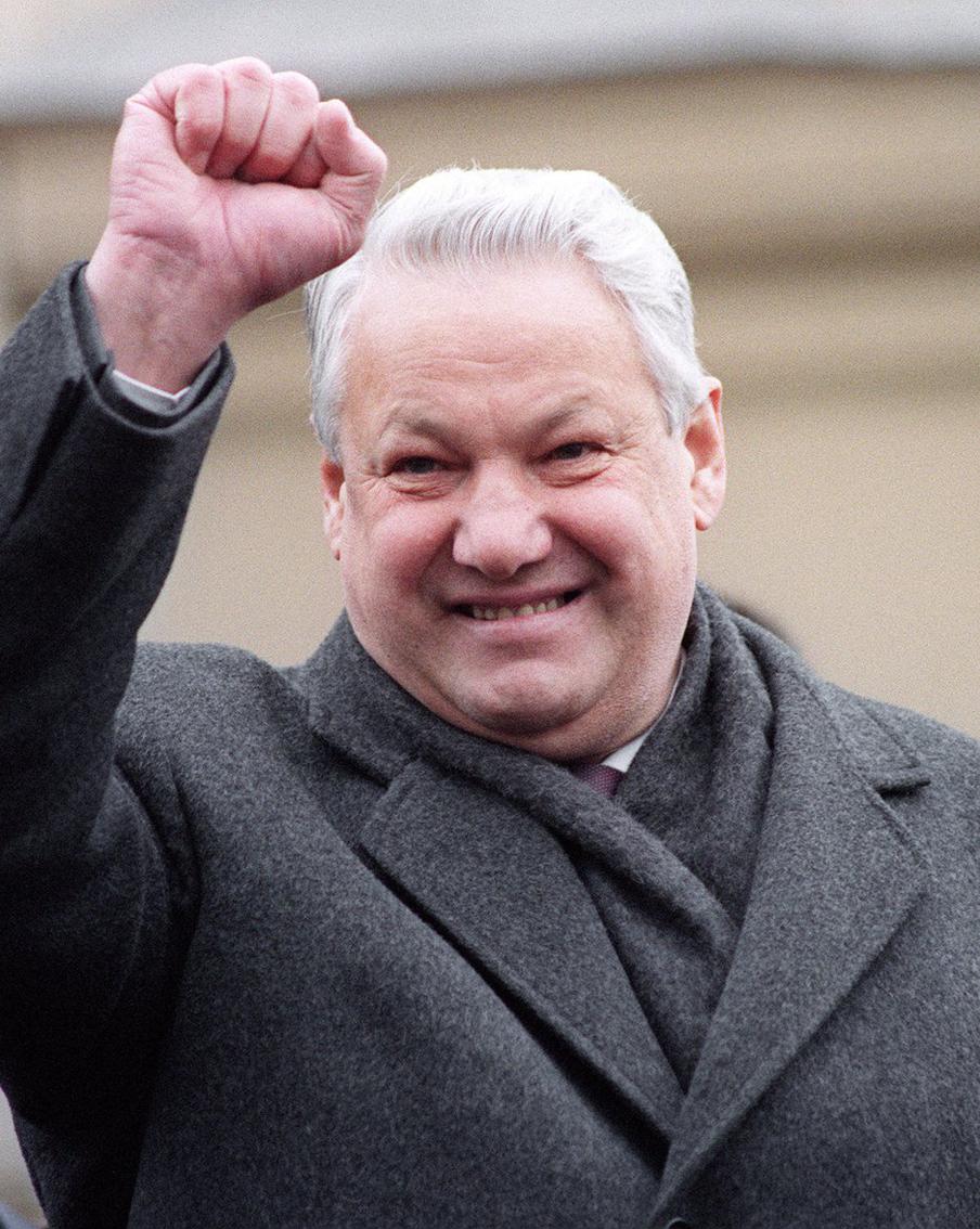 "У меня тираж больше, чем у Донцовой": кем стали ключевые ставленники Ельцина