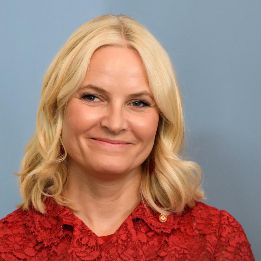 VG: норвежская кронпринцесса упоминается в файлах Эпштейна более 1 тыс. раз. Как сообщает норвежская газета VG, имя наследной принцессы Норвегии Метте-Марит упоминается более тысячи раз в документах, связанных с делом американского финансиста Джеффри Эпштейна