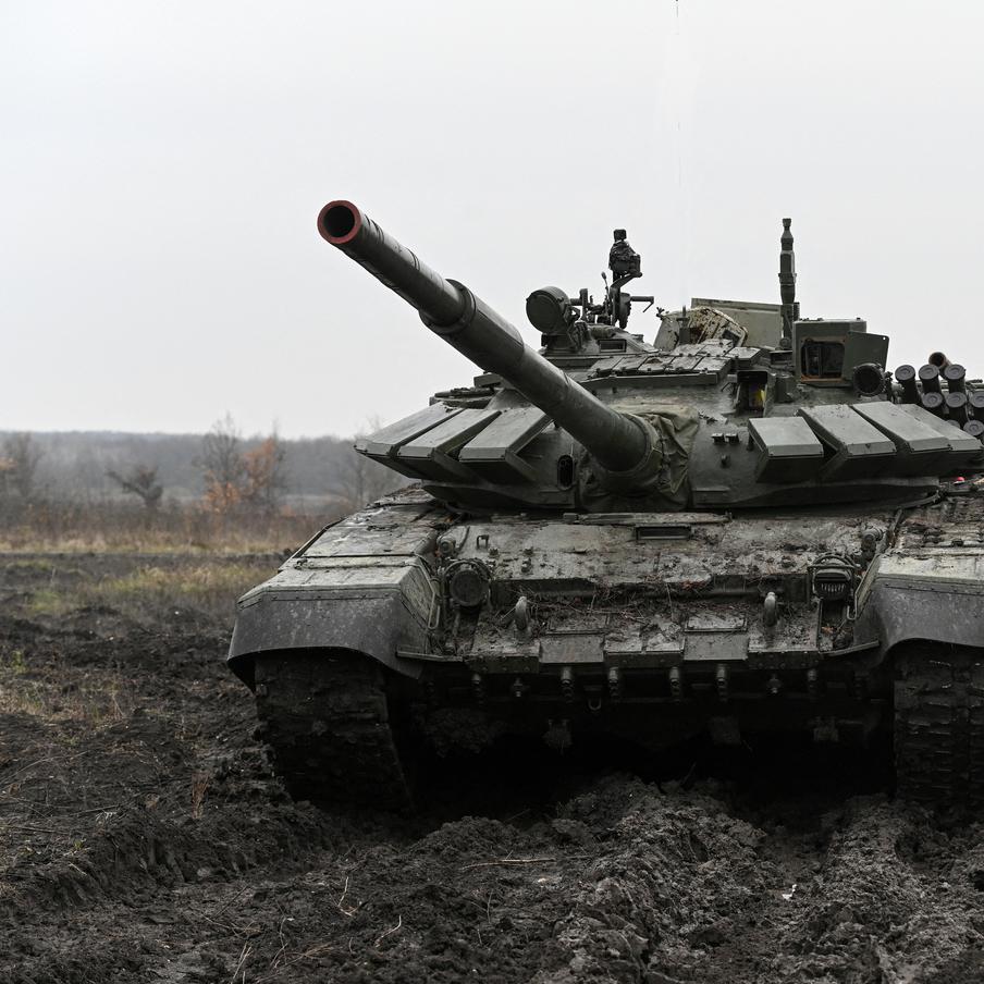 Армия России получит 310 тысяч образцов техники в 2026 году. В Министерстве обороны Российской Федерации 4 февраля состоялось совещание под председательством Министра обороны Андрея Белоусова, посвящённое вопросам производства и поставок вооружения и военной техники