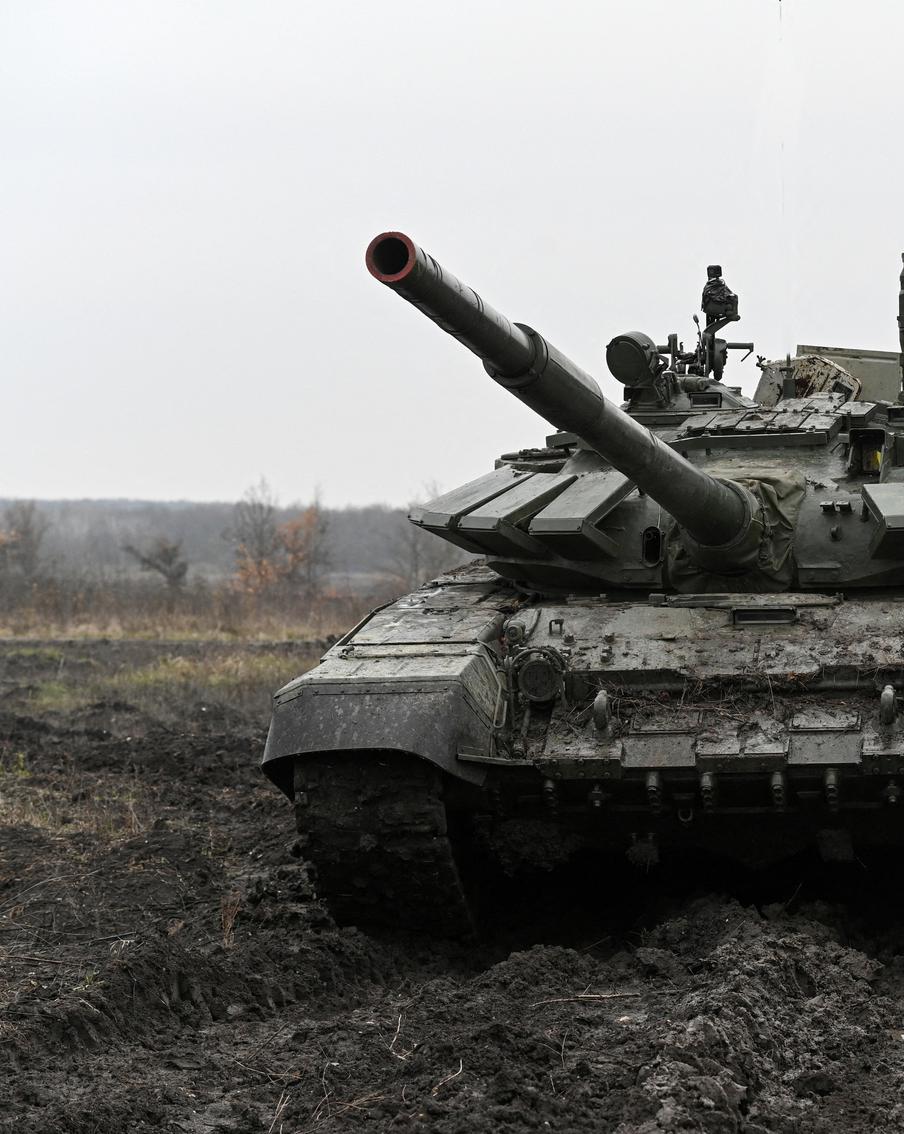 Армия России получит 310 тысяч образцов техники в 2026 году. В Министерстве обороны Российской Федерации 4 февраля состоялось совещание под председательством Министра обороны Андрея Белоусова, посвящённое вопросам производства и поставок вооружения и военной техники