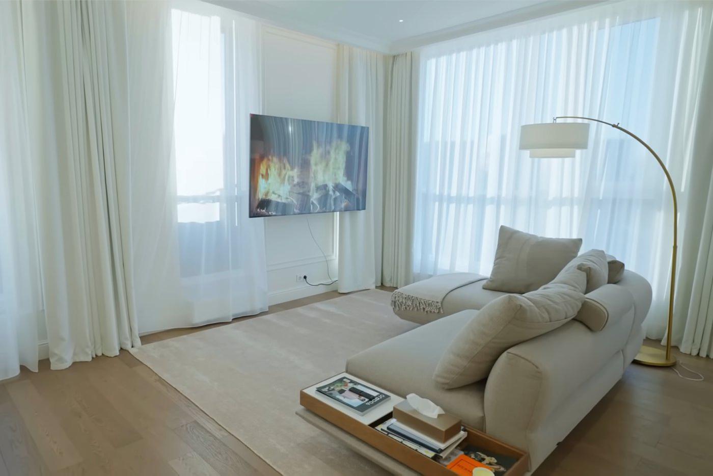 Зона гостиной.