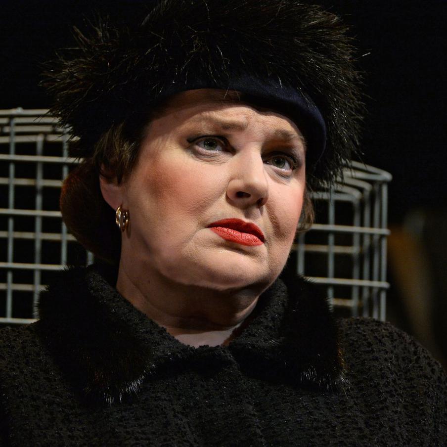 "Мой самый близкий человек": умерла знаменитая мама Анны Чиповской. Заслуженная артистка России Ольга Чиповская умерла на 68-м году жизни, о чём сообщили в Театре Вахтангова. Актриса Анна Чиповская – дочь Ольги, в своих интервью лауреат "Золотого орла" всегда очень тепло отзывалась о матери