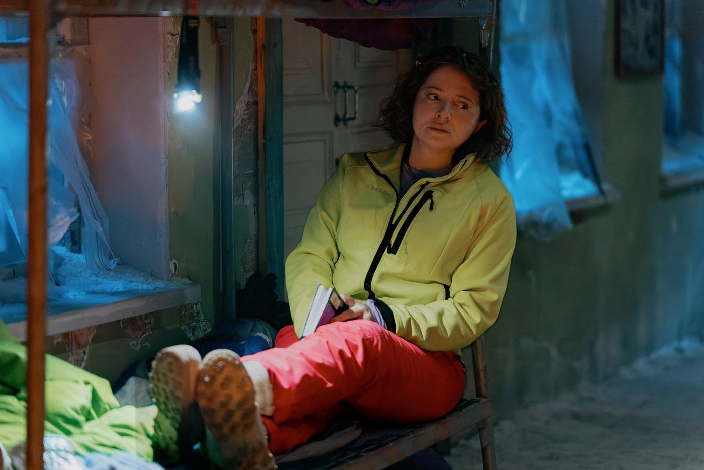 Анна Банщикова в роли Нины на съёмках фильма "Вершина".