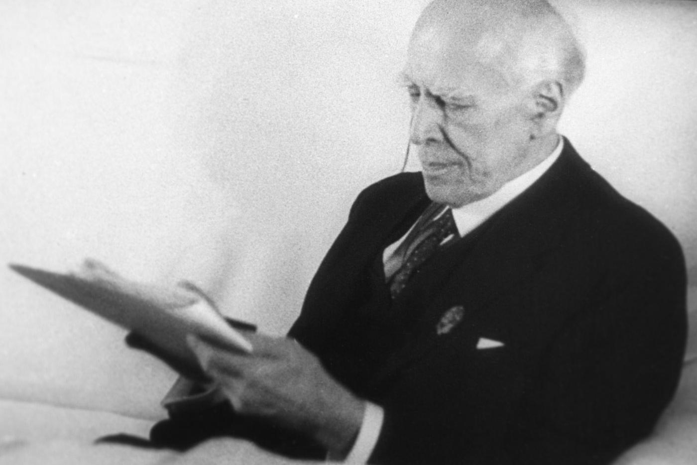 Кадр из документального фильма "Константин Сергеевич Станиславский".