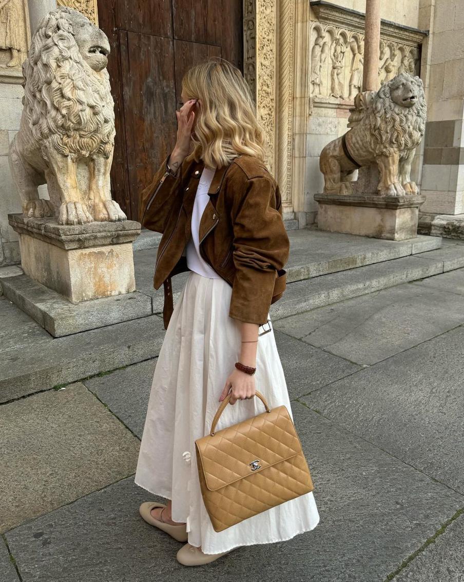 Гид по замше: самые трендовые модели и сочетания на 2026 год от стилиста