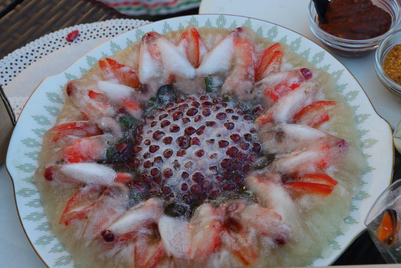 Студень в форме цветка. 