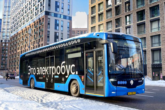 За 2025 год число поездок на всем наземном транспорте выросло на 52 млн