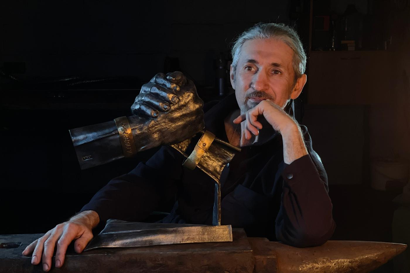 "Рукопожатие".