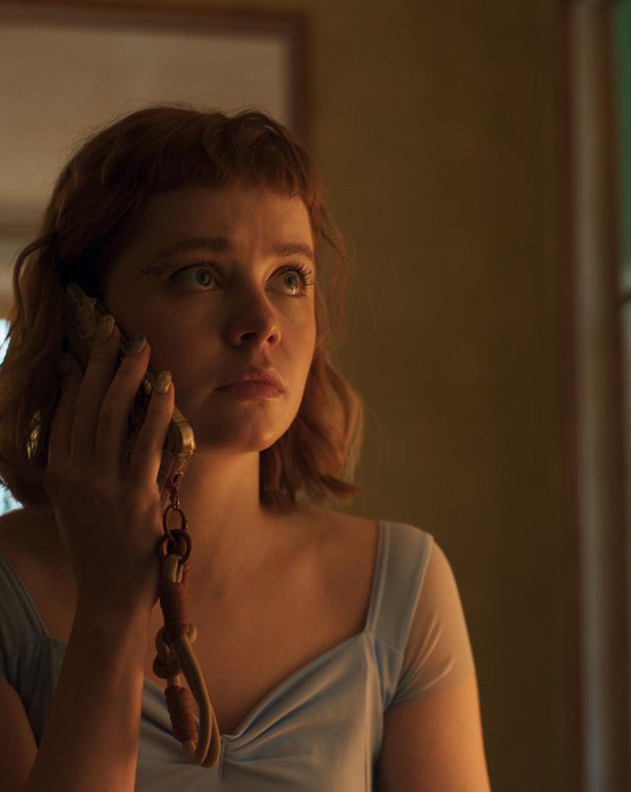 Мила Ершова умеет вставать на дыбы. Актриса рассказала Metro о съёмках в сериале "Встать на ноги"