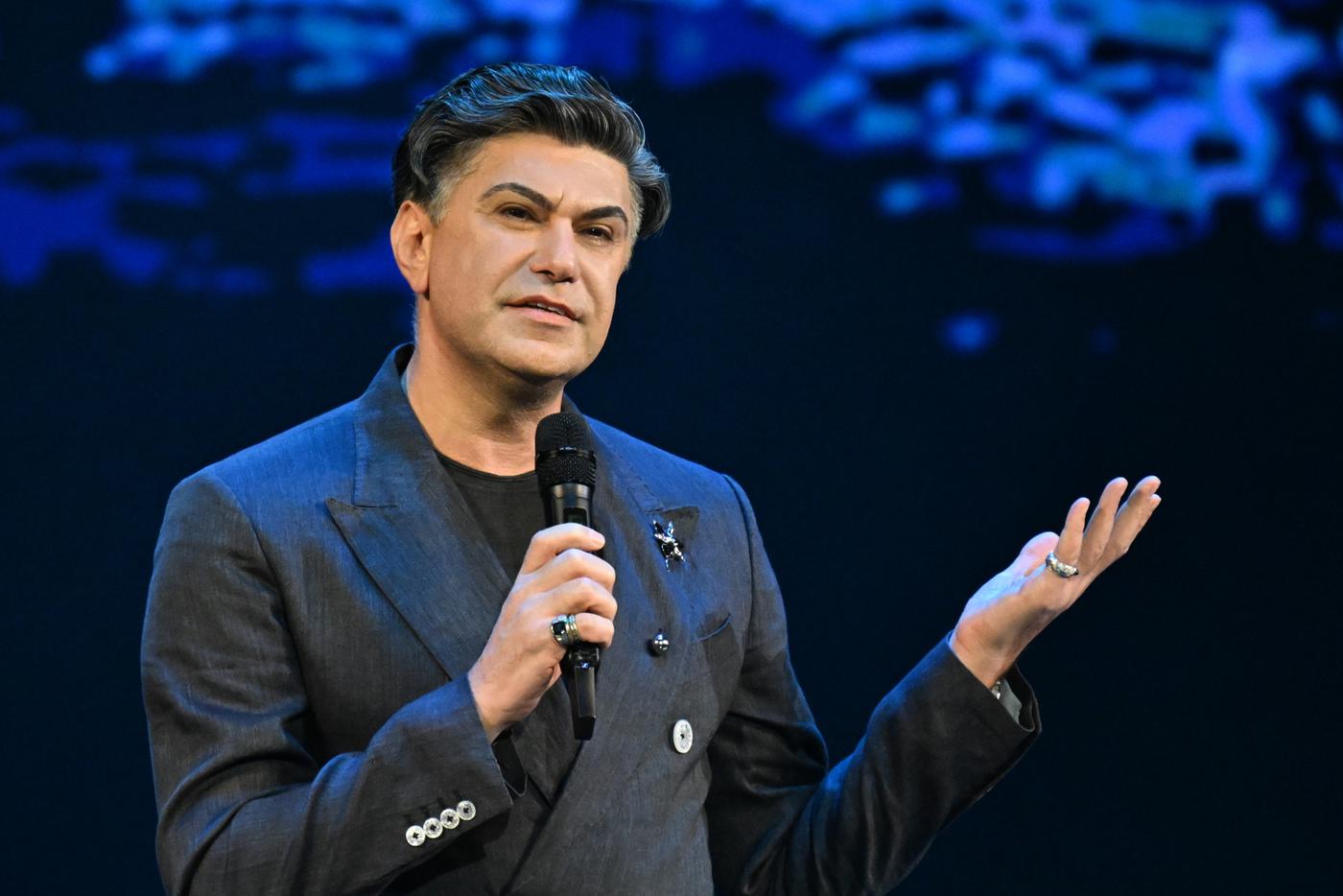 Цискаридзе выступил за введение официального дресс-кода в театрах