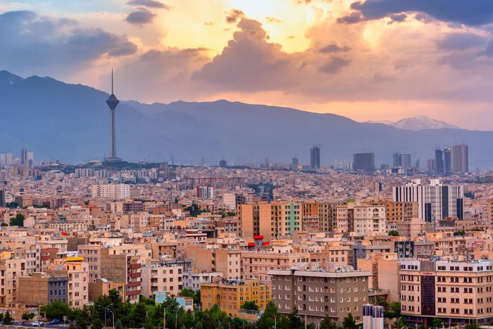 Почему США призвали своих граждан покинуть Иран