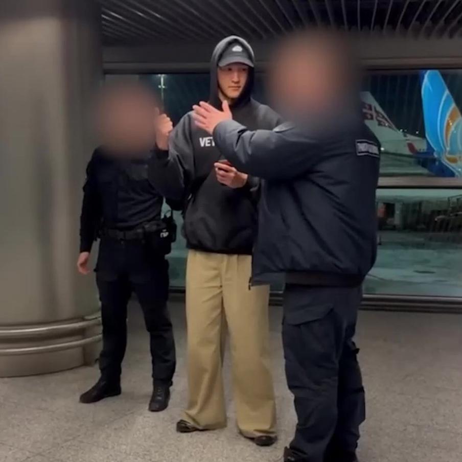 Сабурову закрыли въезд в Россию на полвека – причины и последствия запрета. Казахстанскому стендап-комику Нурлану Сабурову запретили въезд в РФ на 50 лет. Решение вступило в силу 30 января и было раскрыто 6 февраля. Источники назвали основания – от безопасности до налоговых претензий