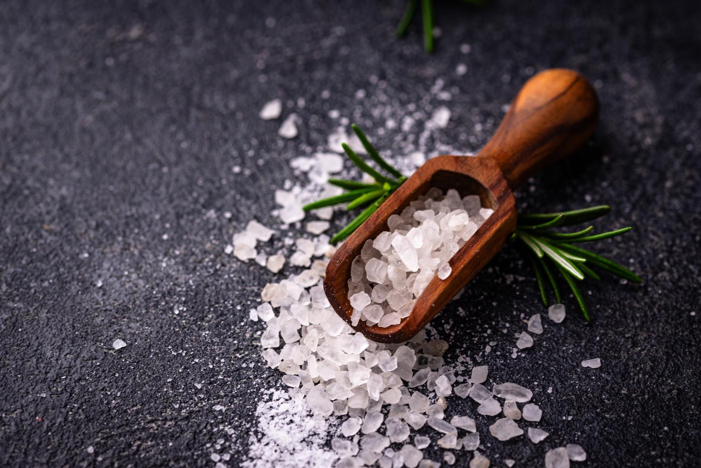 Учёные связали избыток соли в рационе с изменениями в работе мозга