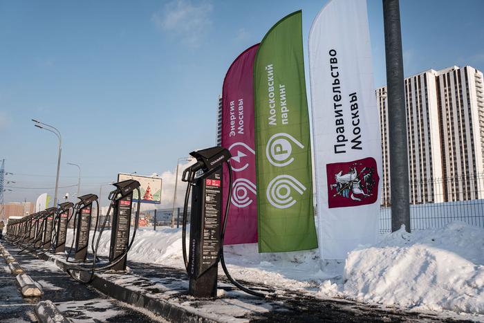 Максим Ликсутов: второй зарядный комплекс для электромобилей заработал в Москве