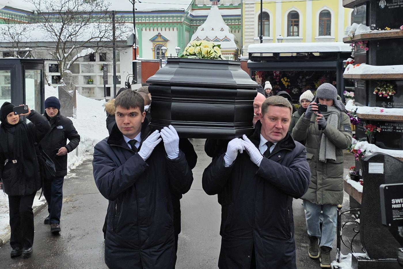 "Все умерли": сын объяснил скромность похорон Светланы Жильцовой