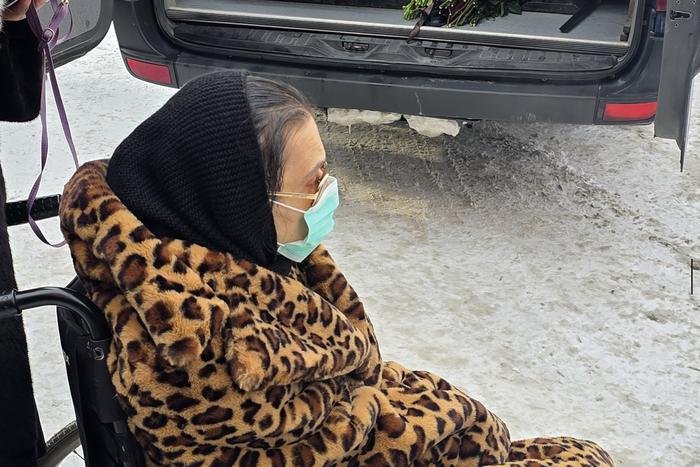 Дочери-инвалиду Баталова вызвали скорую после обвинений в побоях матери