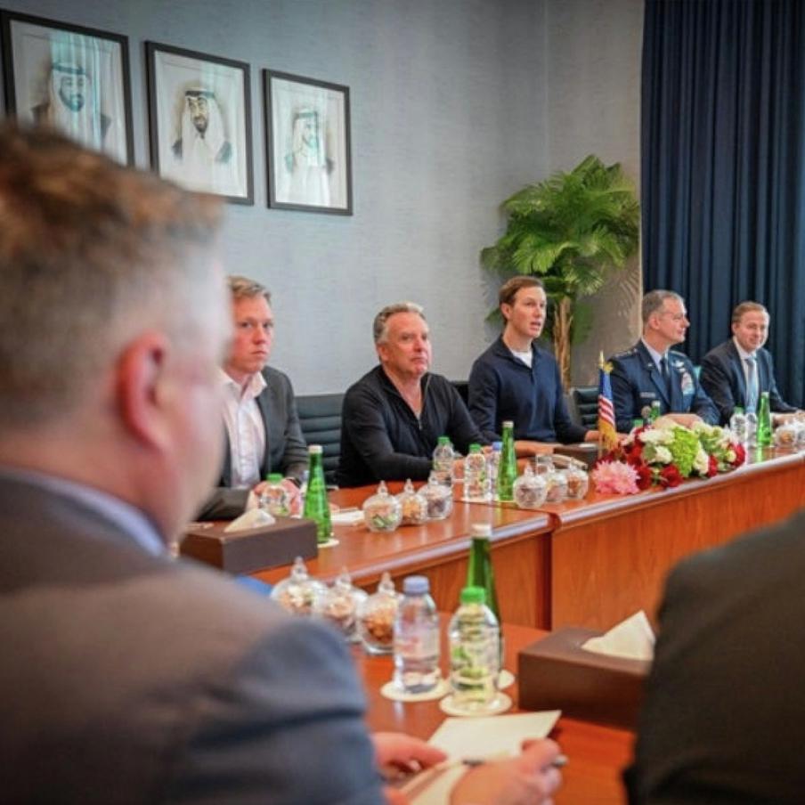 На переговорах по Украине в ОАЭ обсуждалось завершение конфликта в марте. Американская и украинская делегации в ходе дипломатических встреч в Майами и Абу-Даби обсуждали возможное завершение конфликта России и Украины в марте этого года