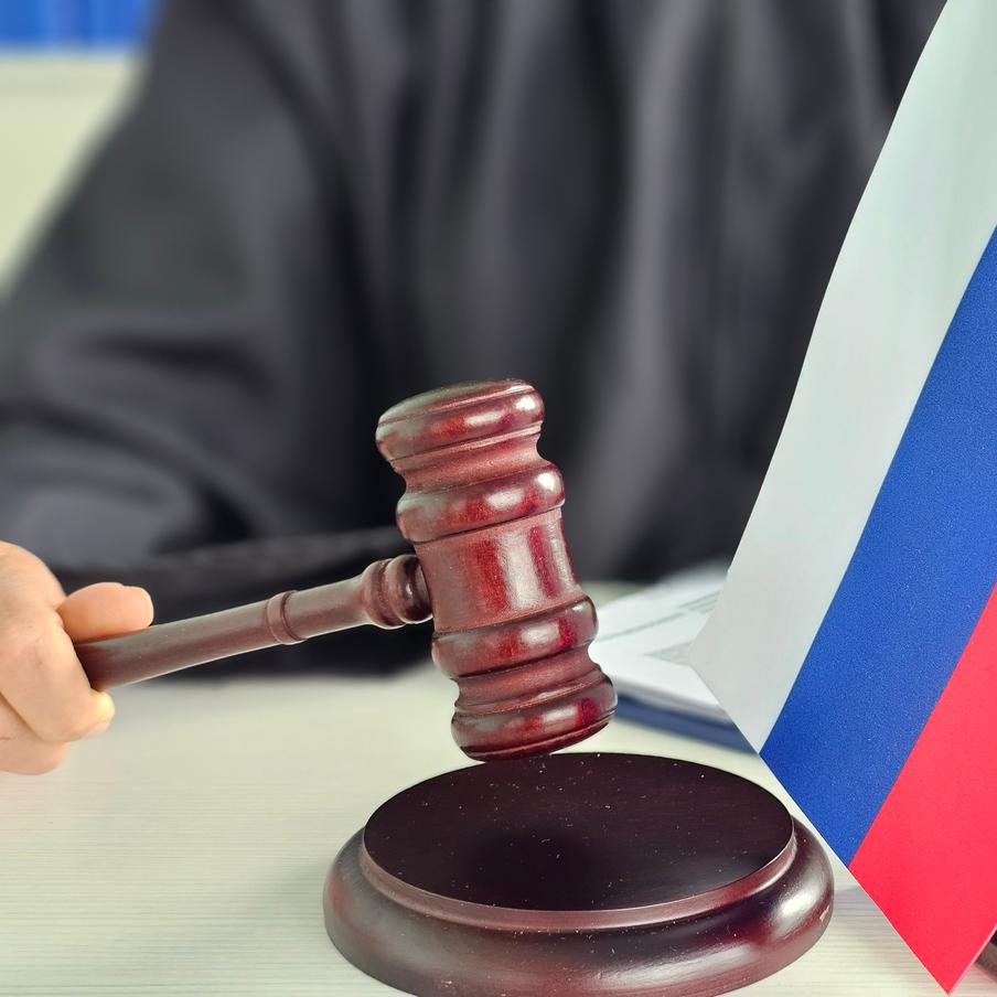 Виновника драки в одном из бассейнов Луганска приговорили к 10 годам колонии. Устроившего драку в луганском бассейне военнослужащего приговорили к 10 годам лишения свободы. Помимо драки ему назначили наказание за самовольное оставление части