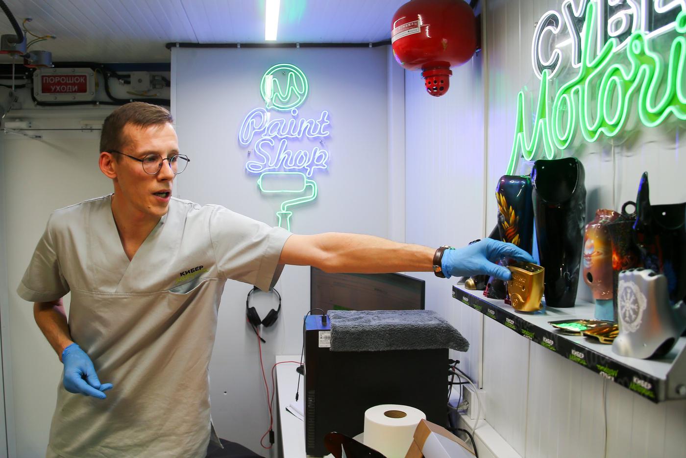 Протез может быть не только функциональным, но ещё и красивым – здесь всё зависит от будущего "носителя".