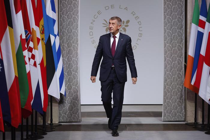 Власти Чехии заявили о необходимости переговоров с Владимиром Путиным для Евросоюза