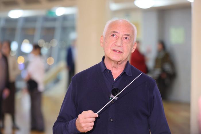 Моцарту порой завидуют даже современные композиторы: оркестр "Виртуозы Москвы" посвятил концерт его 270-летию