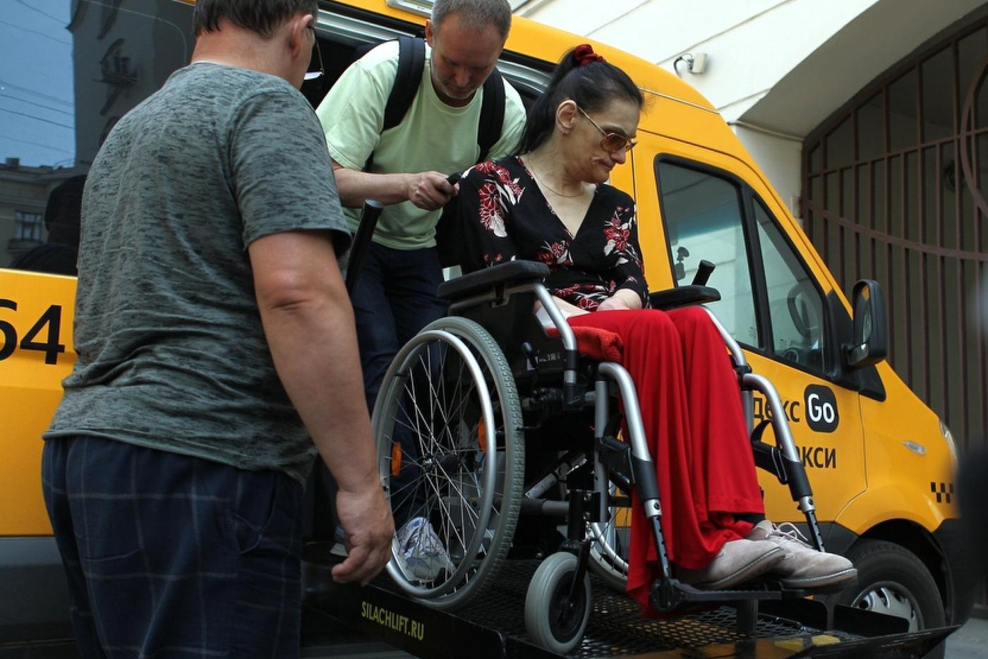 "У каждого — свои неурядицы": дочь-инвалид Баталова рассказала про сестру