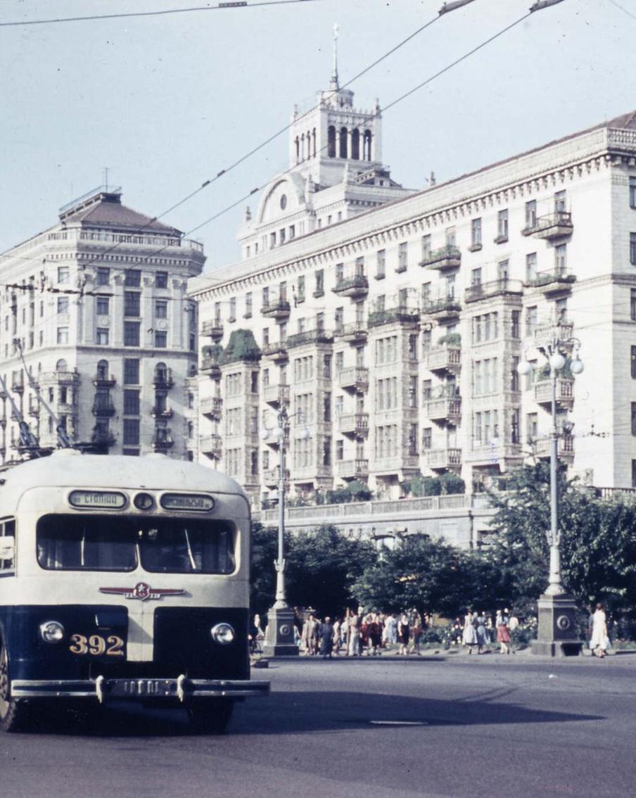 Музей Транспорта Москвы завершит реставрацию 9 транспортных средств и 9 артефактов в 2026 году. В 2026 году Музей Транспорта Москвы приступит к реализации масштабной программы, направленной на сохранение и популяризацию исторического наследия столицы. В рамках этой программы особое внимание будет уделено реставрации старинной техники и артефактов, а также оцифровке уникальных архивных материалов